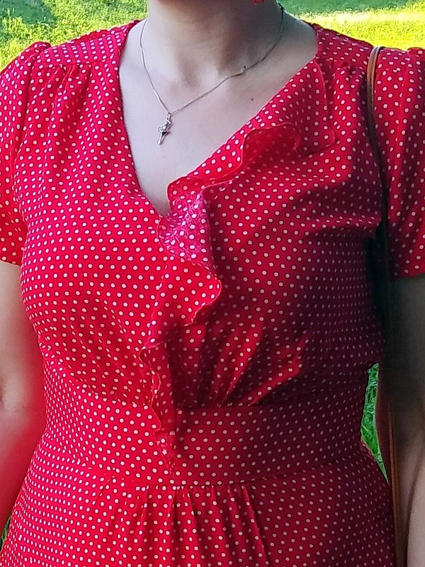 Красное платье в горошек от AnnaBulusce