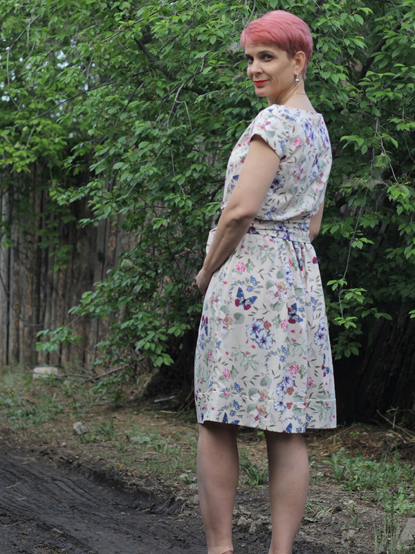 Платье с мини рукавами. от larisa_krasnokamensk