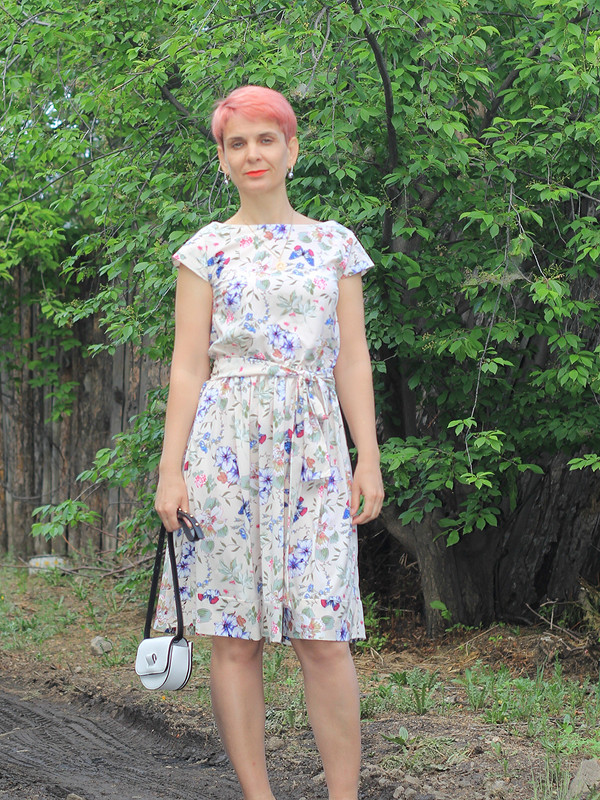Платье с мини рукавами. от larisa_krasnokamensk
