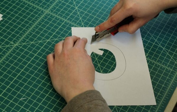 Алфавит, буква на листе формата А4 для печати.
