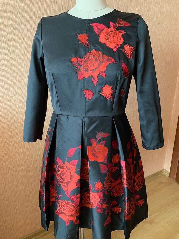 Платье «Алые розы» от Еле7на