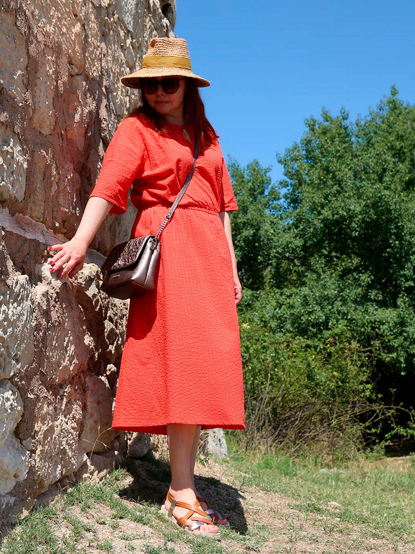 Оранжевое платье от Sultleysan