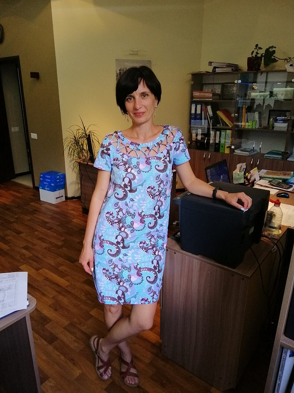 Пестрое платье для жаркого лета от oksankaS