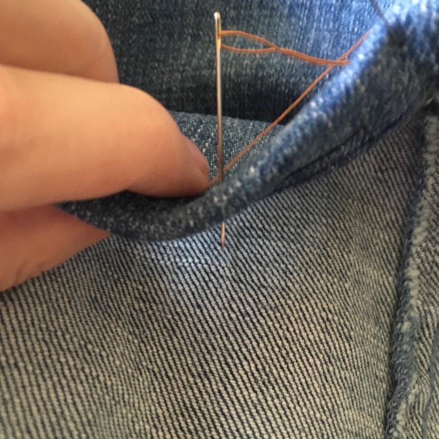 Как подшить джинсы вручную потайным швом иголкой пошагово