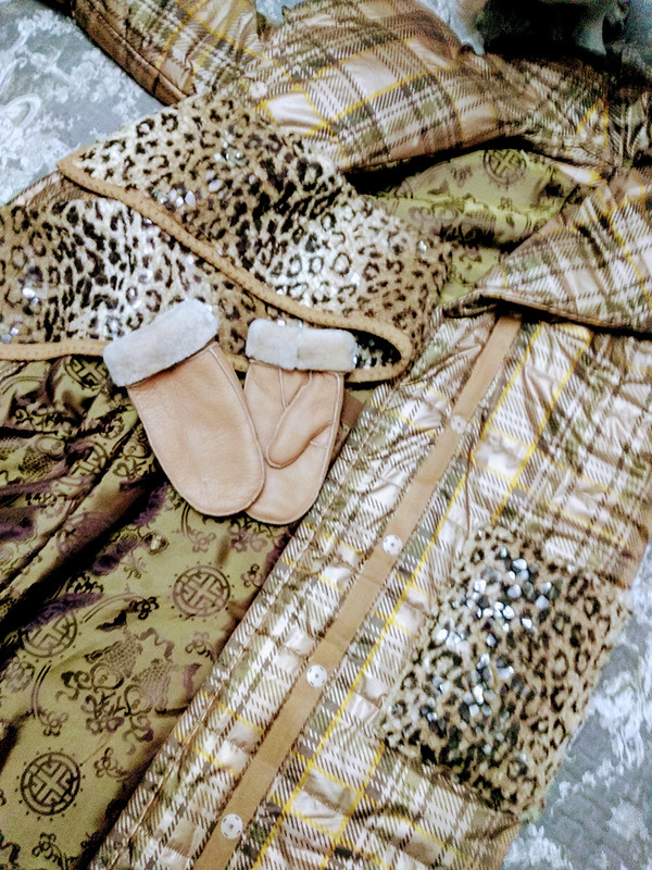 Пальто «Золото и леопард» от Glykerya