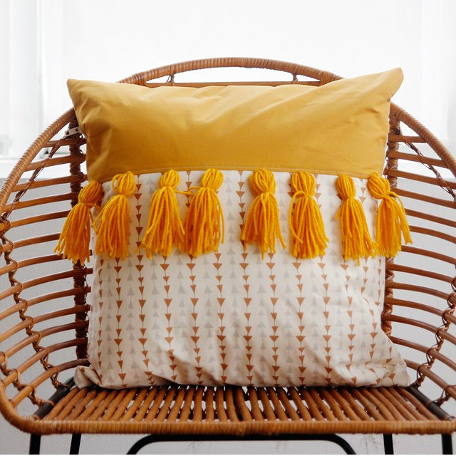12 декоративных подушек, которые можно сделать своими руками