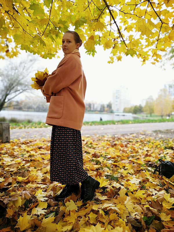 Пальто «Осенний оверсайз в политически безопасном цвете» от MuSonya