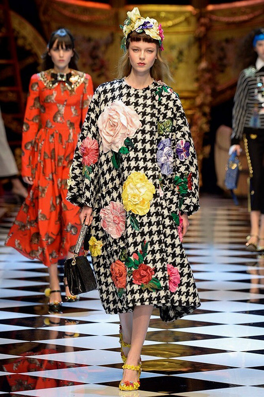 Dolce & Gabbana Fall A romantic celebration of Italy on all fronts | Aviamost