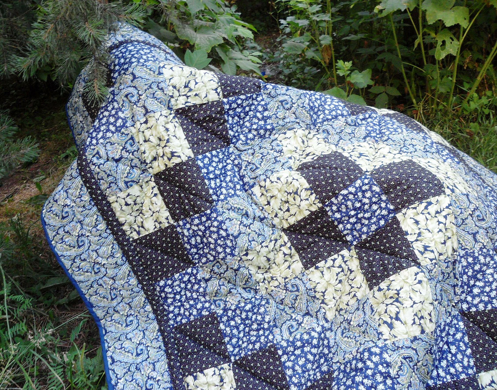 Лоскутное одеяло «Деревенька моя» от Тётушка Осока