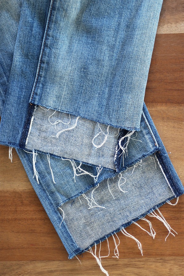 Как сделать рваные джинсы внизу в домашних условиях