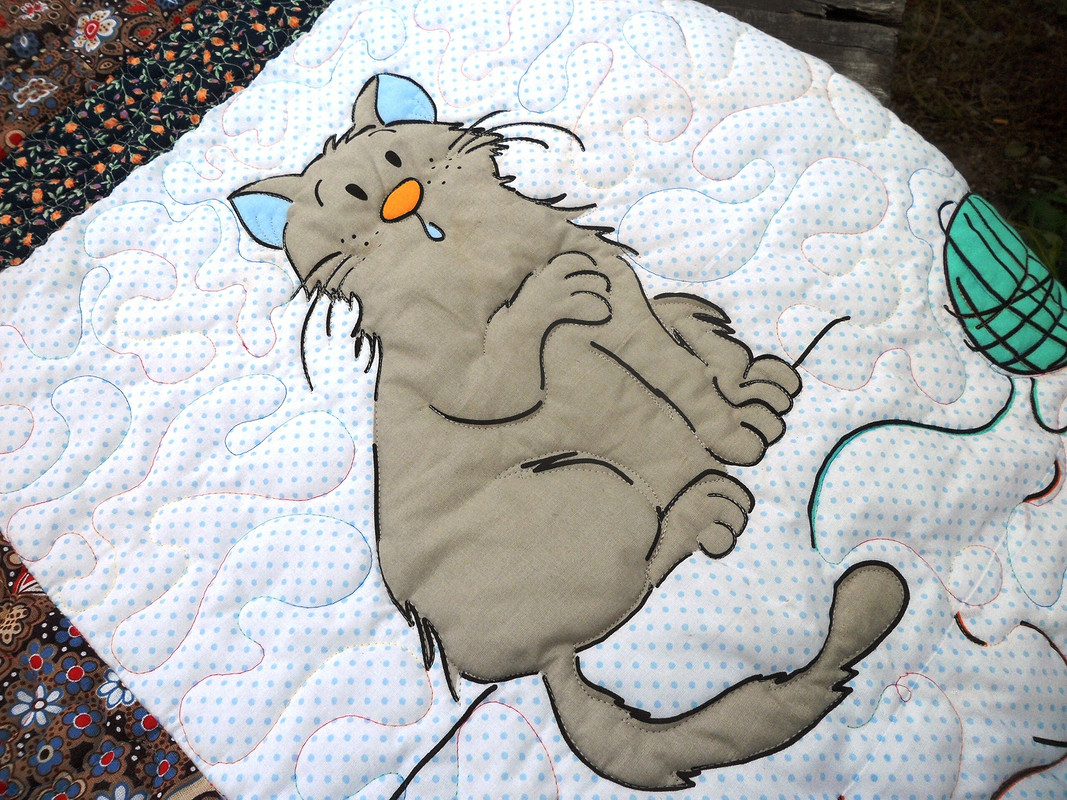 Одеяло «Жил-был у бабушки серенький котик» от Тётушка Осока