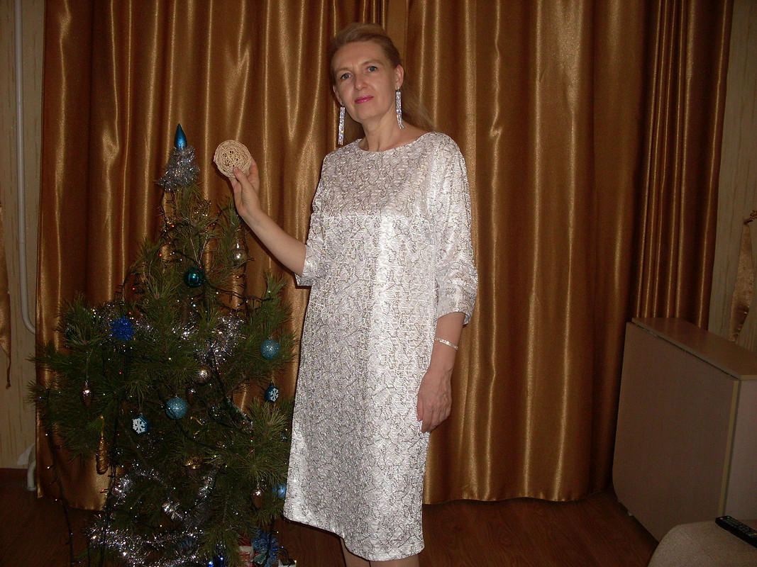 Платье для встречи Нового года от Лариса Тишакова