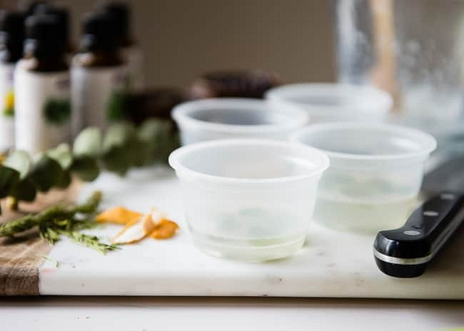 Рецепты красоты: как сделать прозрачное мыло с травами и цветами