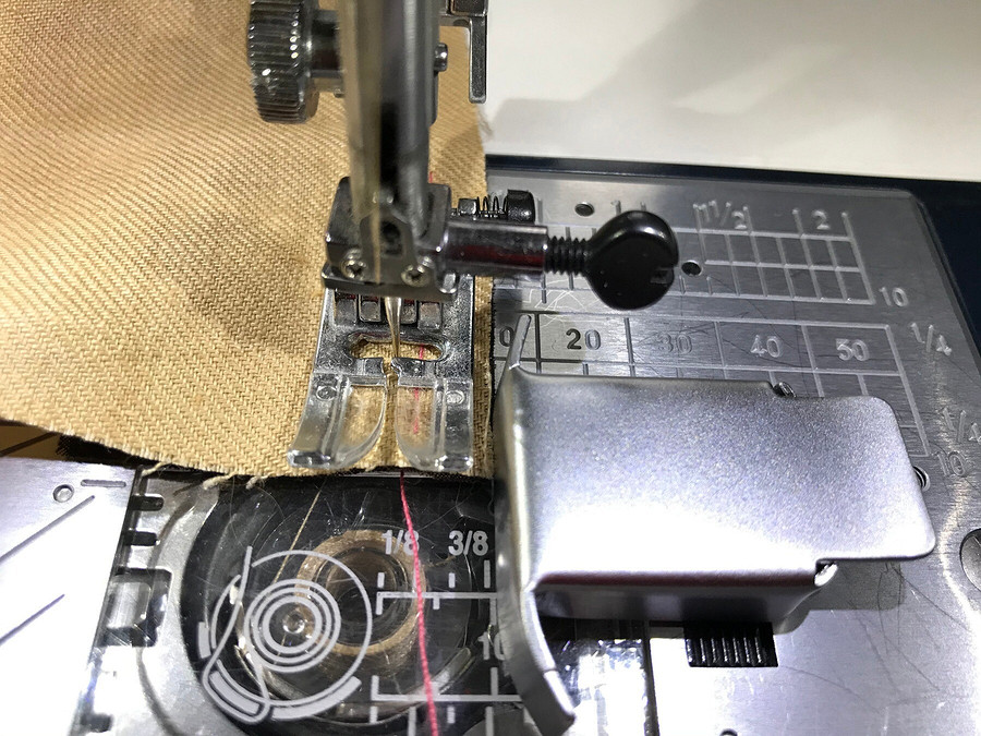 Идеальный помощник, или Как работать с магнитной направляющей для швейных машин
