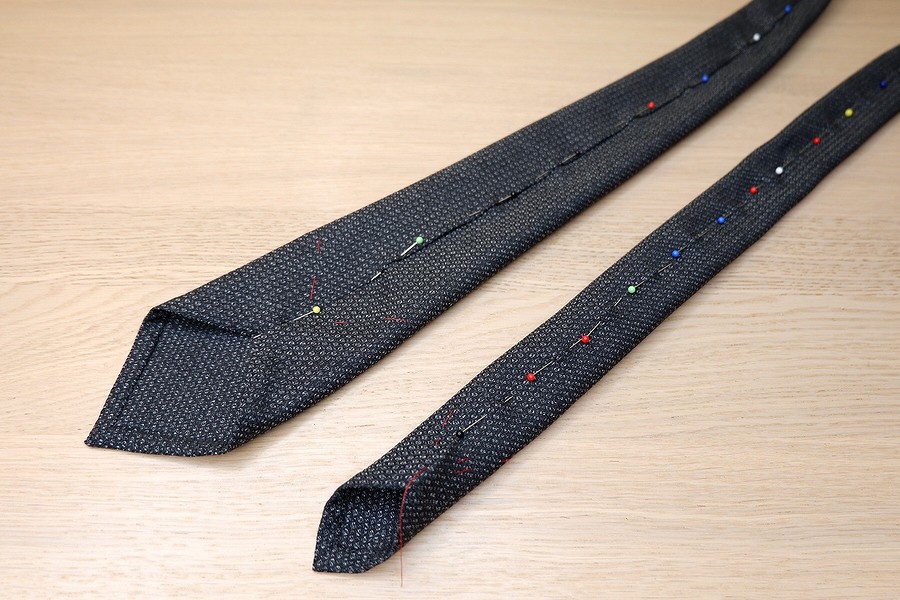 МК по изготовлению роскошного галстука-бабочки для девушки
