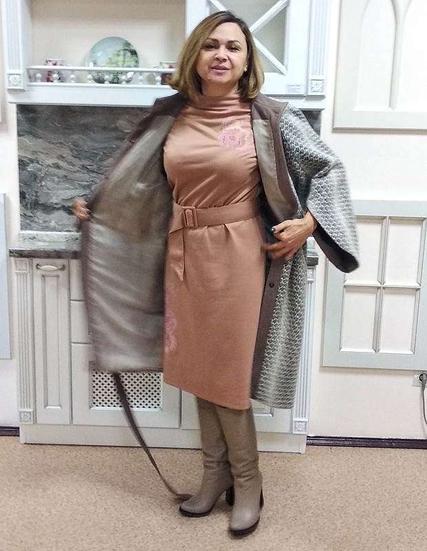 Пальто-мечты и платье с вышивкой от DolLioka