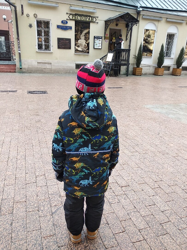 Куртка с динозаврами от volnyi veter