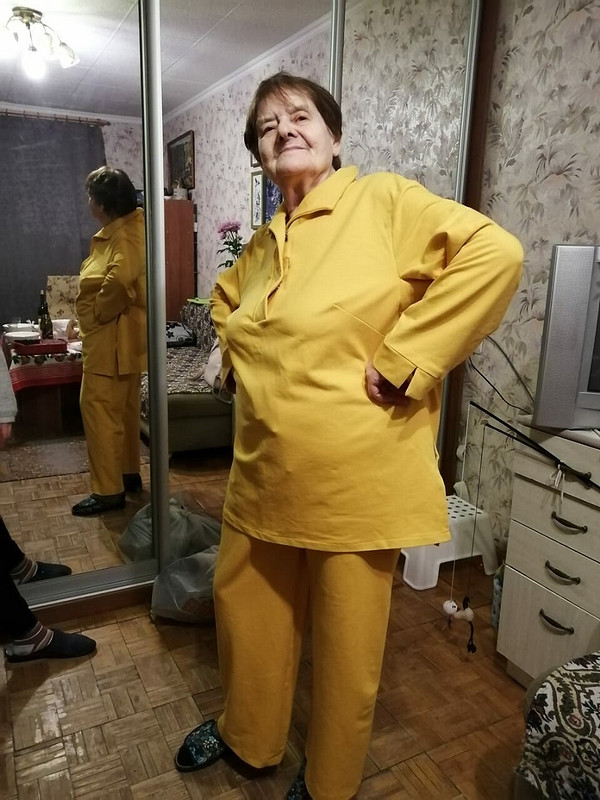 Пуловер горчичного цвета для мамы (домашний костюм) от razuvaevanna