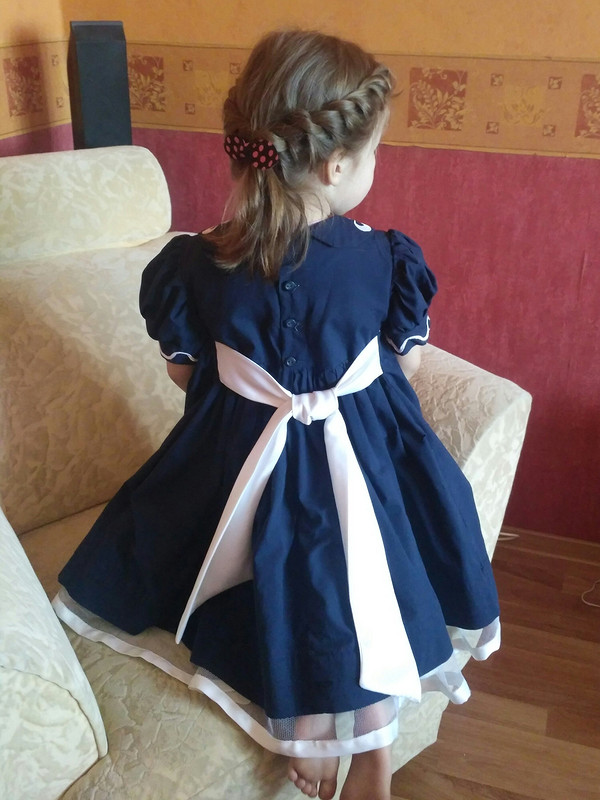 Платье торжественное по сути, повседневное по ткани от Olga