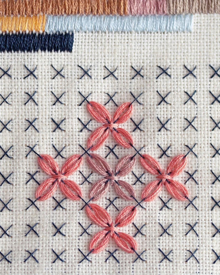 Вышивка даёт драгоценное время для самоанализа: рукодельный instagram недели