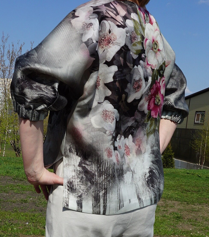 Странная блузка от Оксана Георгиевна