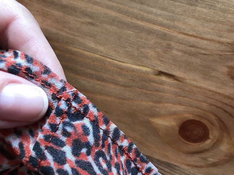 Аккуратная работа: как выполнять швы в изделиях из шёлкового шифона