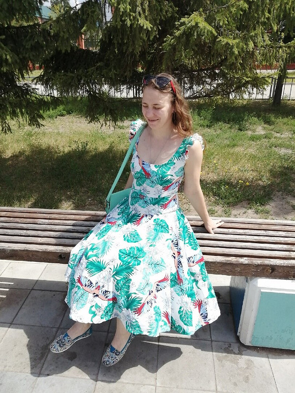 Платье с попугаями от TatianaKalganova