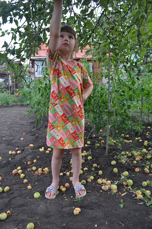 Детское платье в спортивном стиле от Валентина Шаповалова