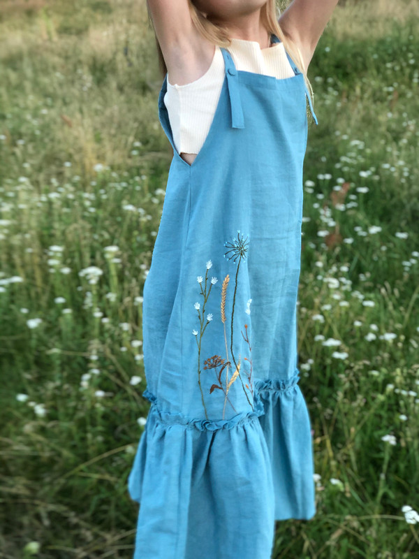 Льняной сарафан с вышивкой для девочки от Svetti