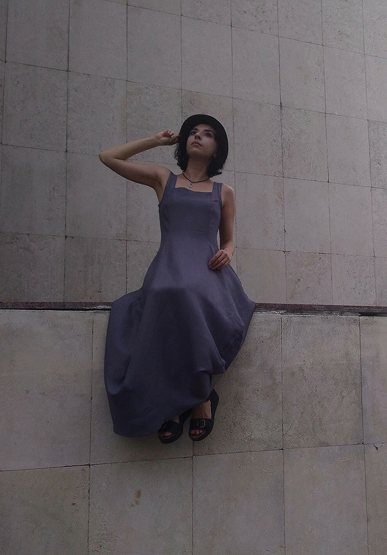 Платье, вдохновленное бетоном от Garpia