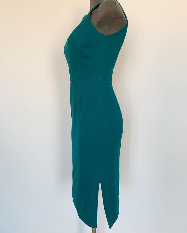 Платье-сарафан цвета бензин от @dresscodeless