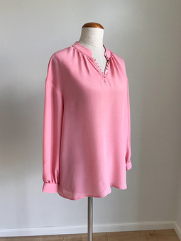 Работа с названием Блуза розовая