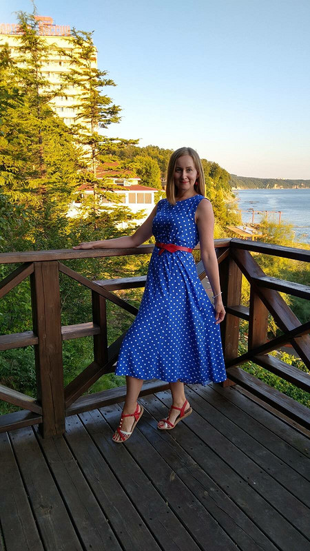 Женственное летнее платье от Elena R