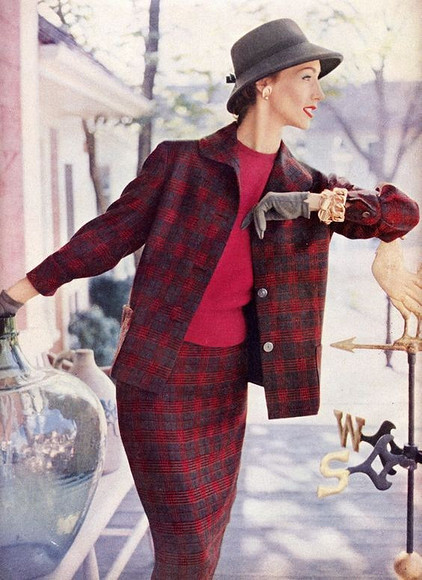 Осенняя клетка в стиле ретро: жакеты, юбки, пальто и платья из 40-х и 50-х