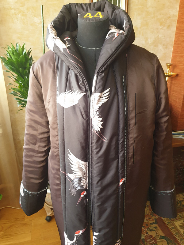Стёганое пальто «Журавли с капюшоном» от Larisa-Sl