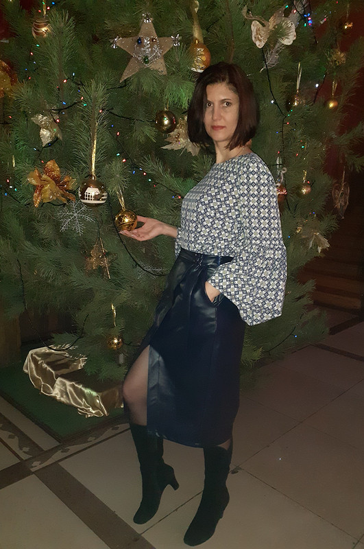 Мой новогодний образ: блузка и юбка от Мелания