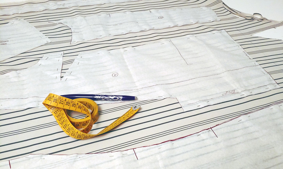 Азы шитья: как кроить ткани с узорами