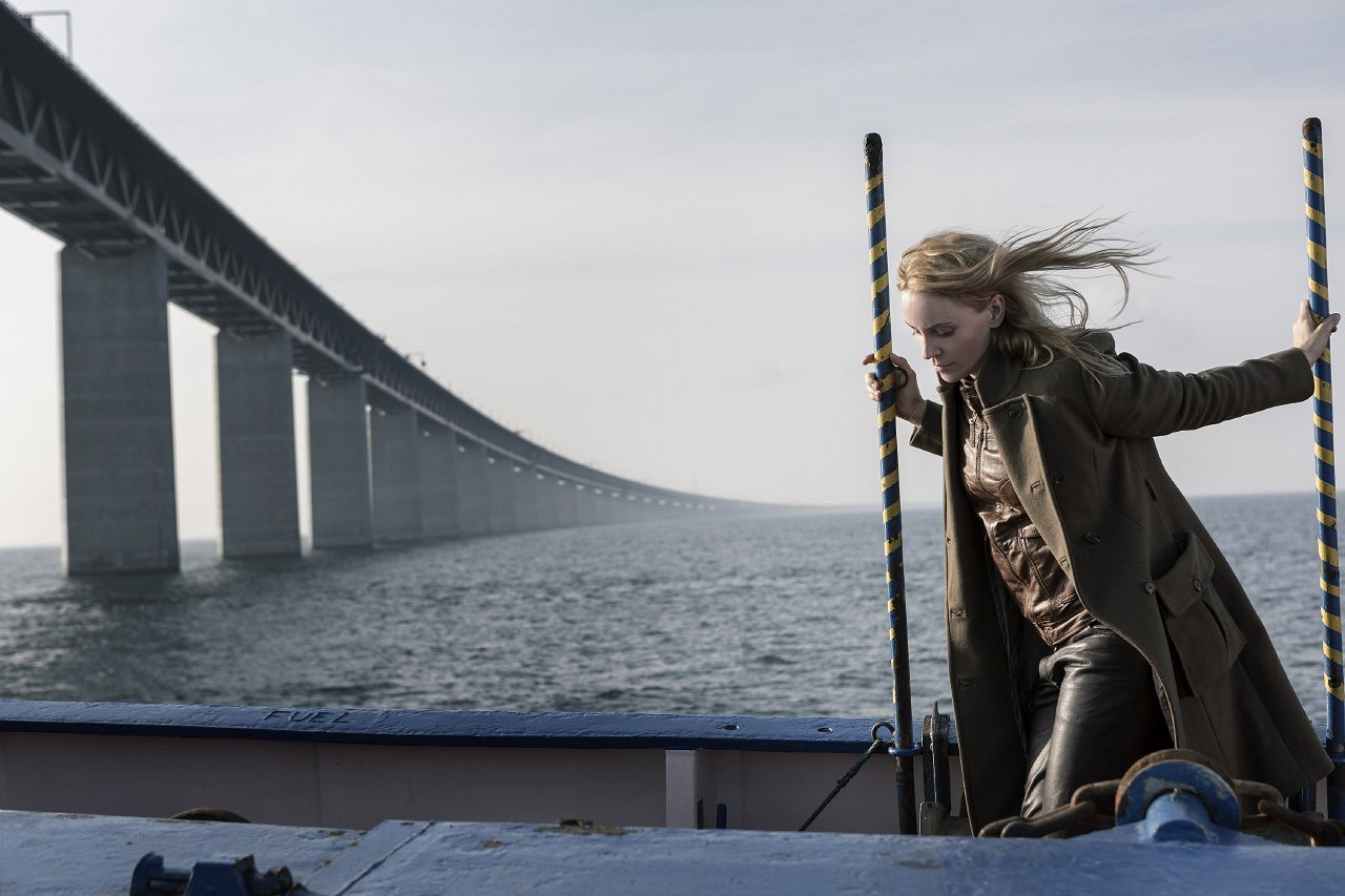 Кинообраз «Мост»: суровое пальто Саги Норен