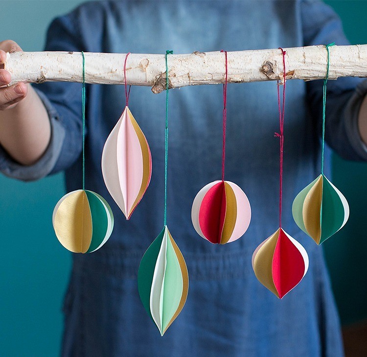 Новогодние елочки: украшаем елку бумажными игрушками