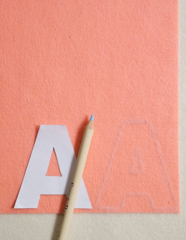Идея: учим буквы с алфавитом из фетра