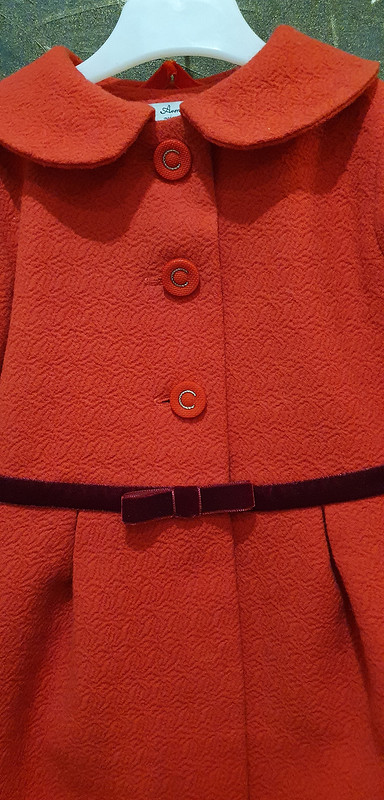 Красное пальто на 4 года от Armas-Olga