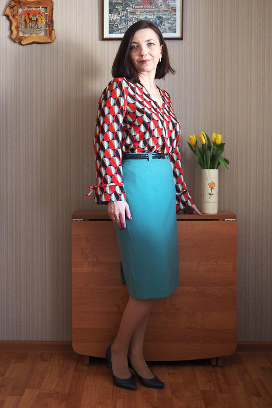 Блузка и юбка. С Праздником Весны! от Ирина Шмидт
