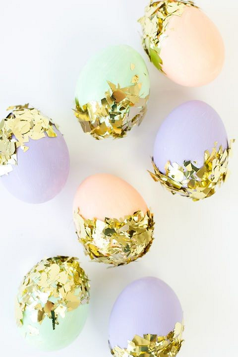 Как украсить яйца к Пасхе: 10 необычных и эффектных идей