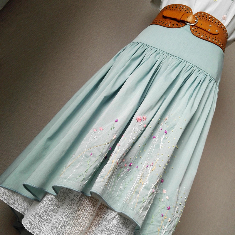 Комплект с вышивкой: юбка и блузка от КМ