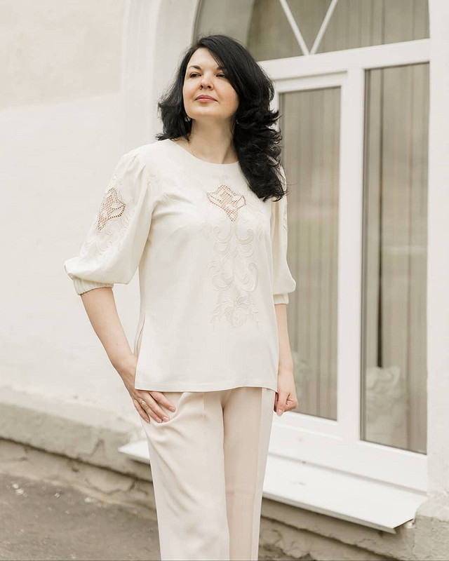Блуза с вышивкой ришелье от Elena Sharunina