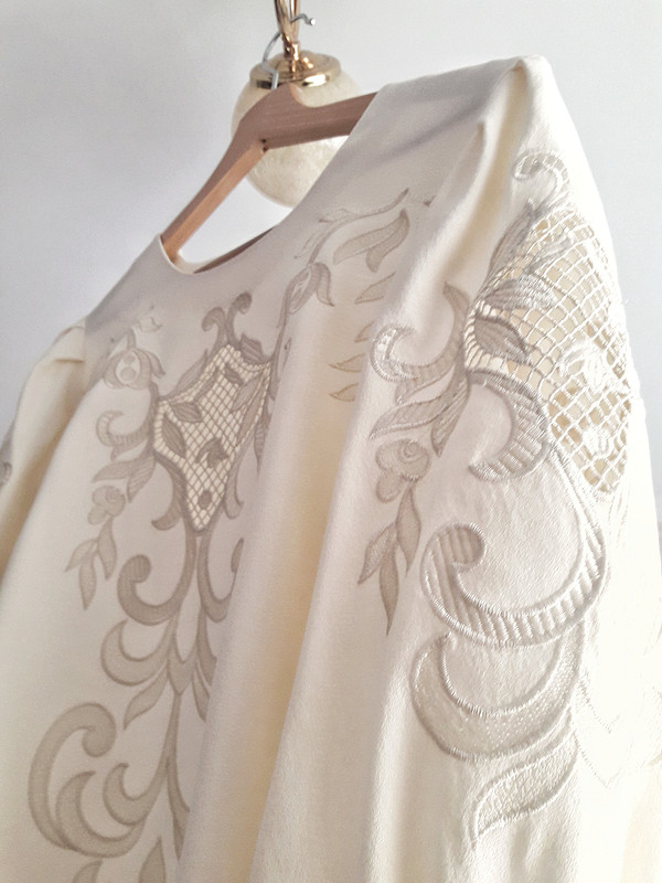 Блуза с вышивкой ришелье от Elena Sharunina