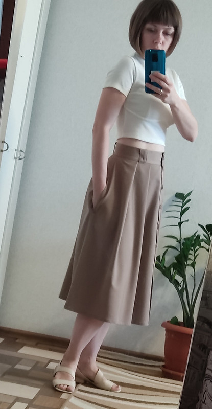 Расклешенная юбка с пуговицами от OLya