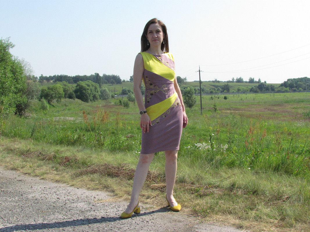 Платье двухцветное с вышивкой от Sunflower-83