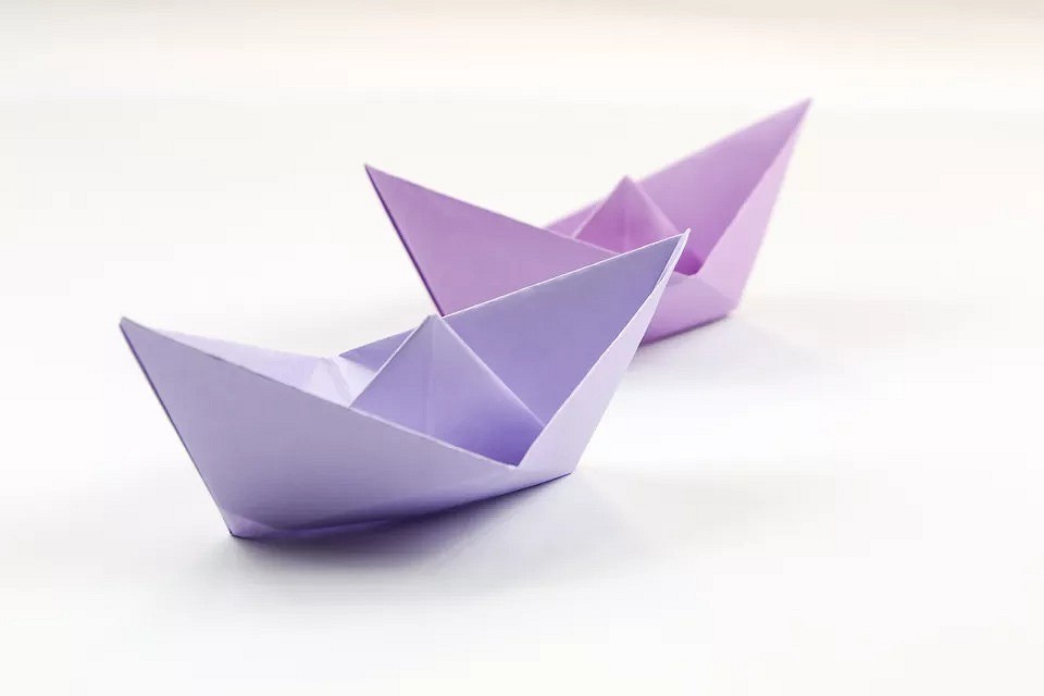 Как сделать бумажный кораблик своими руками