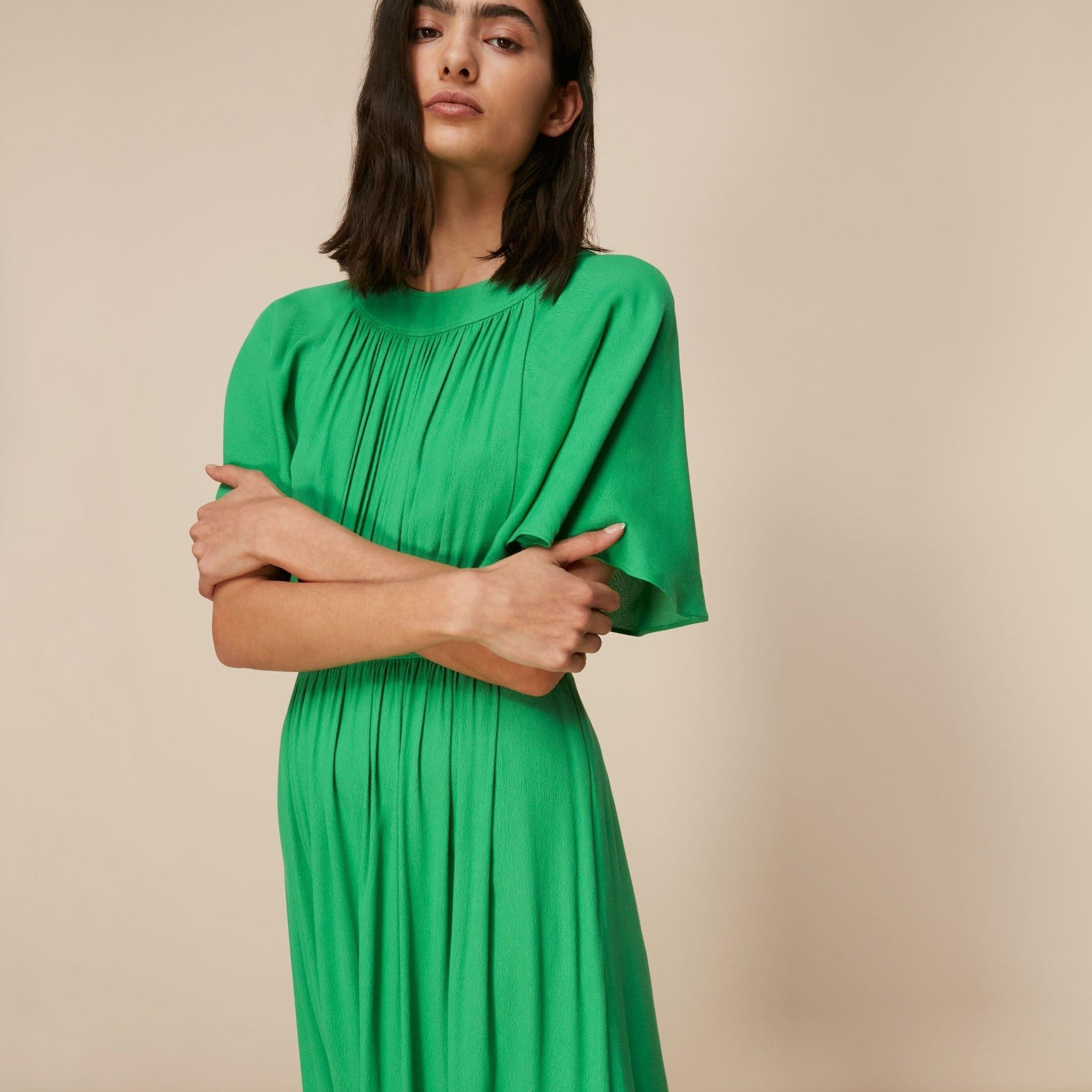 Зеленый цвет в одежде — самые выгодные сочетания